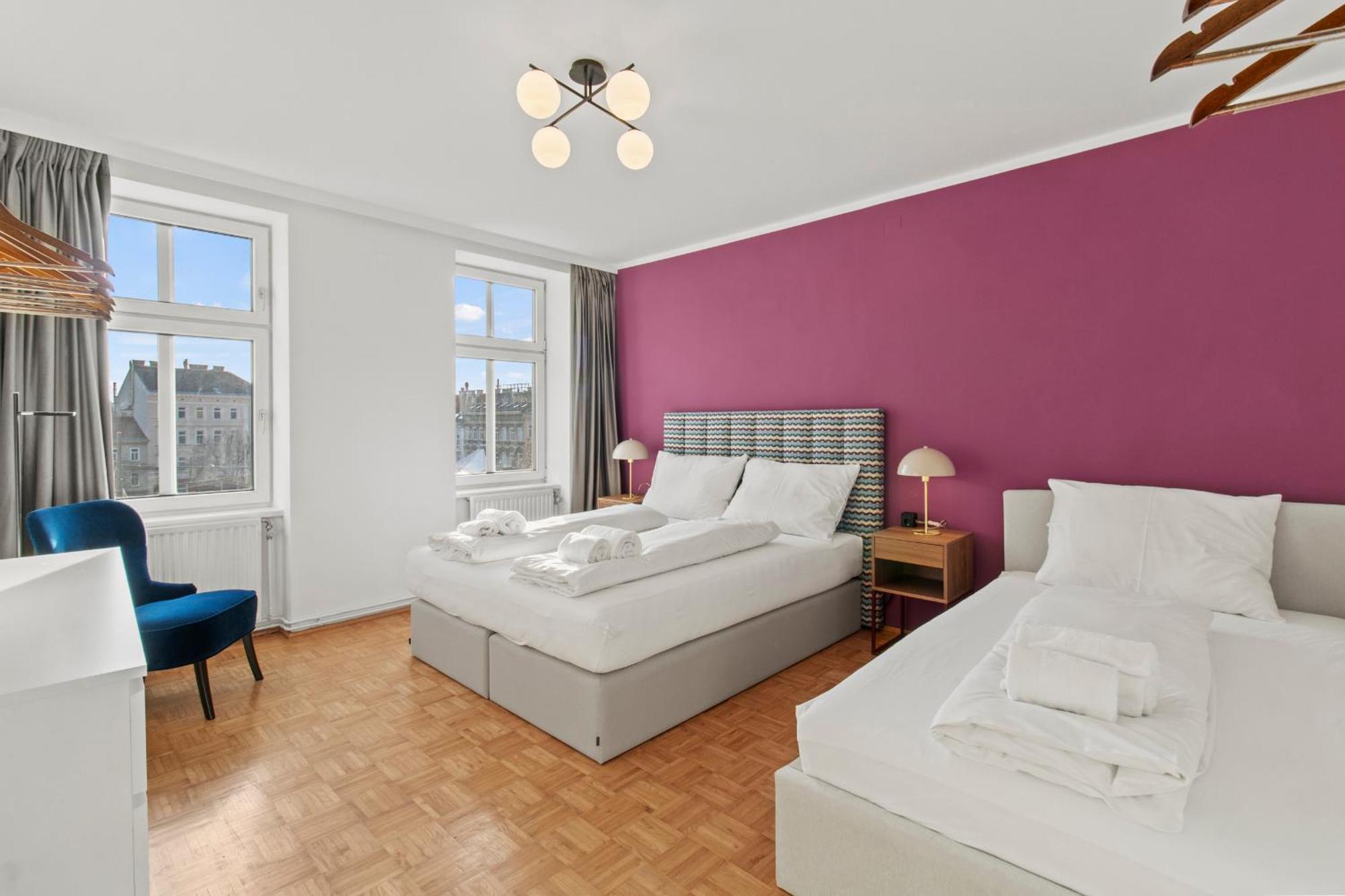 Cozy Living Deluxe Apartment